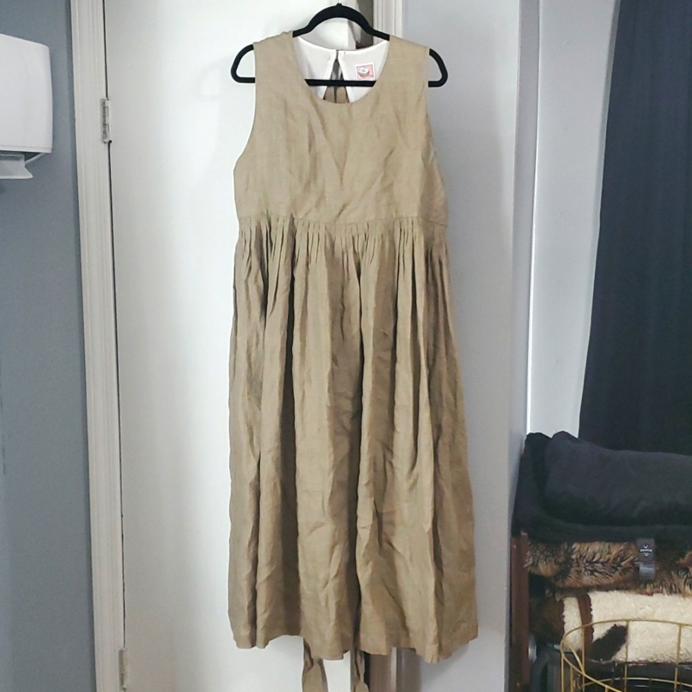 Linennaive Sleeveless Dress